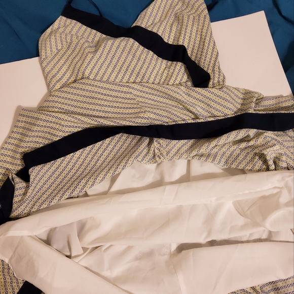 NWT! Banana Republic Fit & Flare Asymmetrical Surplice Spaghetti Strap Size 6 - Picture 2 of 9